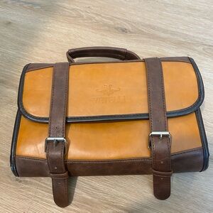 Leather overnight toiletry kit